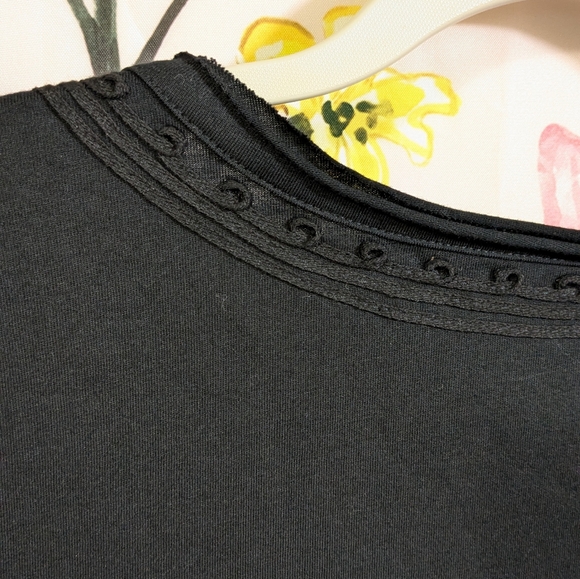 Talbots lightweight button-up blouse - Picture 7 of 8